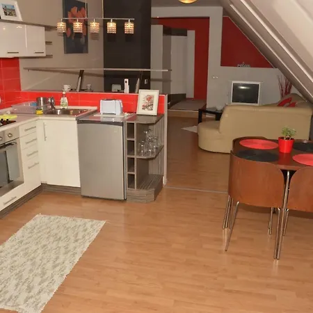 Poppy Apartman