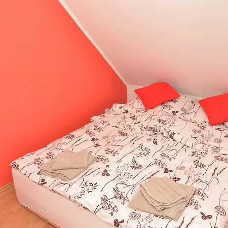 Poppy Apartman 에게르